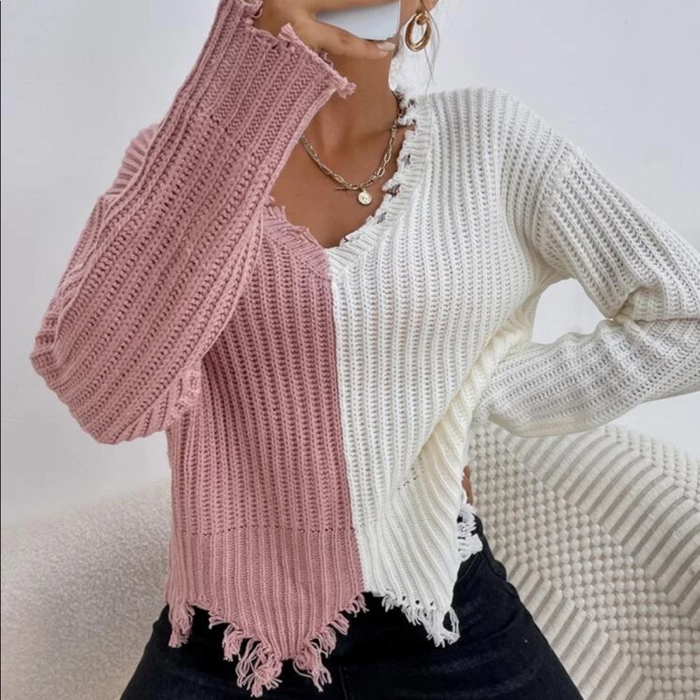 Color block distressed hem v neck sweater - Picture 1 of 11